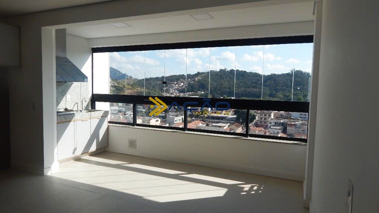 Apartamento de 3 quartos na Avenida, Itajubá