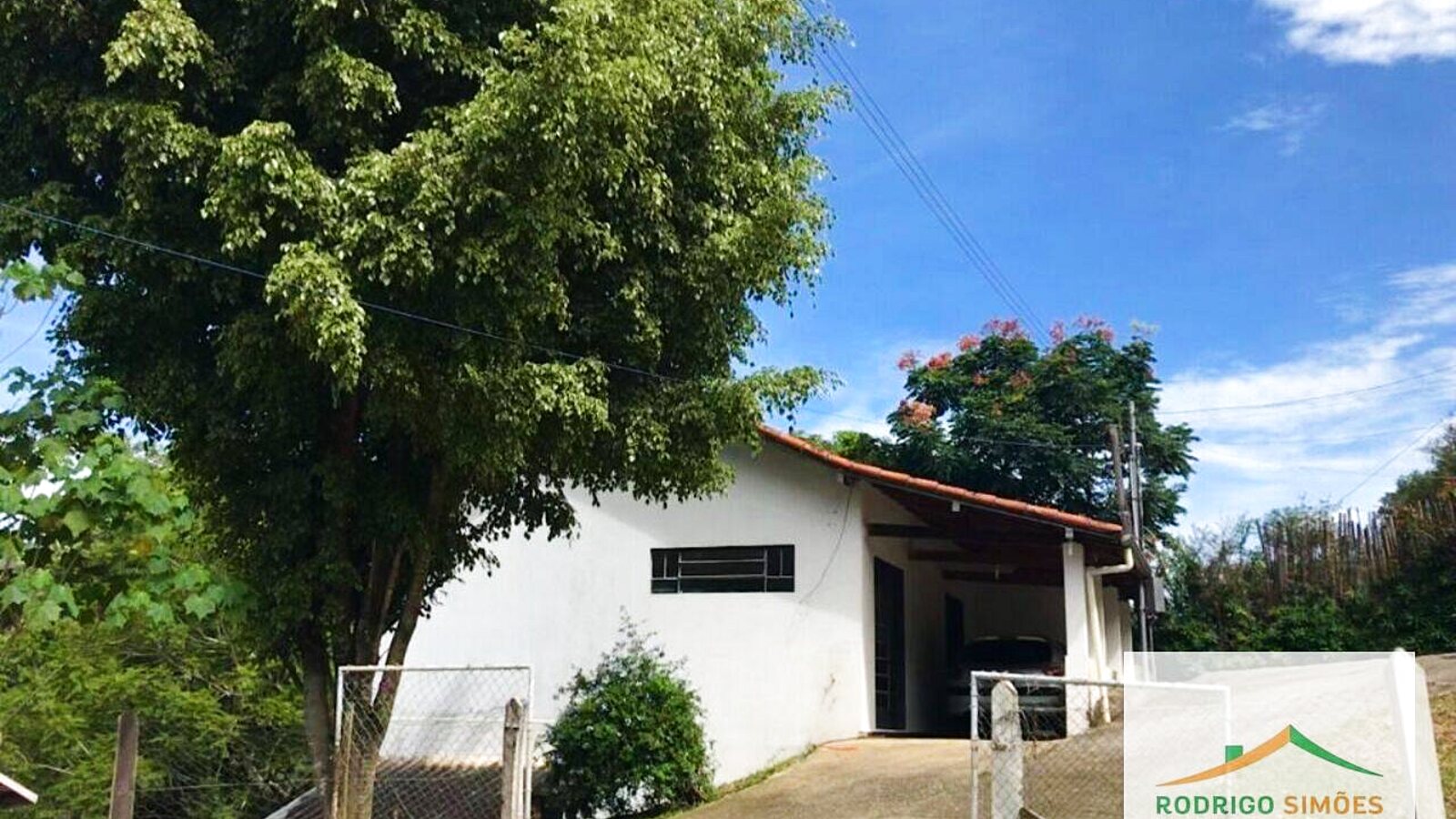 Chácara de 39.800 m² com casa na Piedade