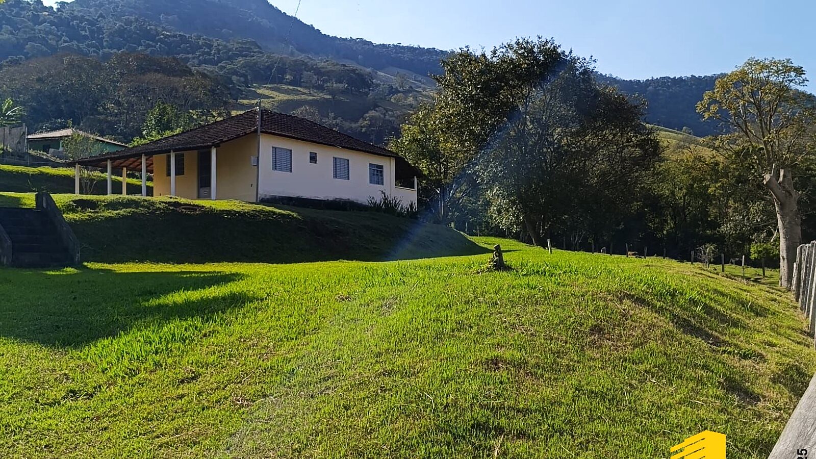 Chácara com 2.600 m² em São Pedro