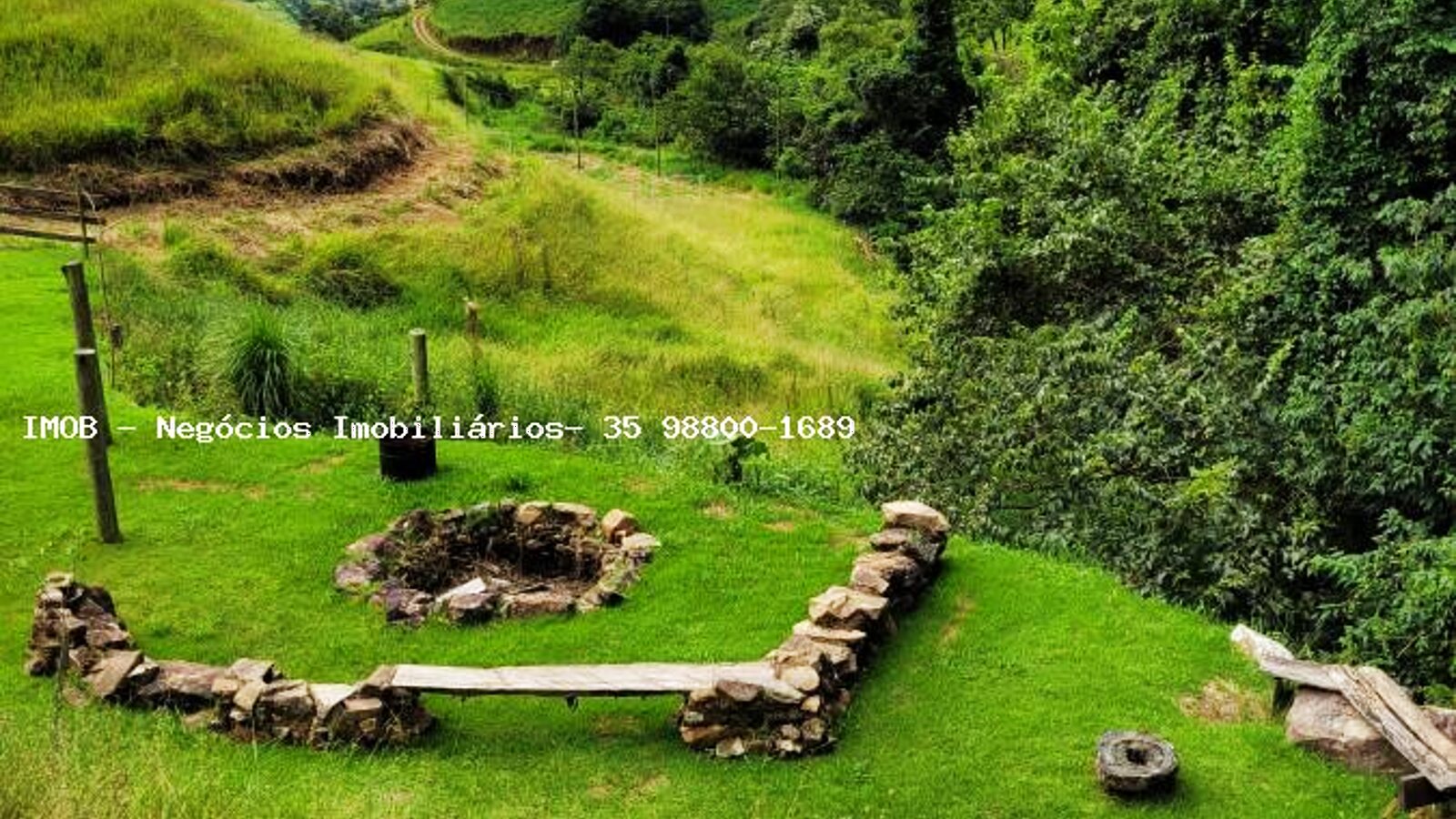 Terreno de 454 m² no Ano Bom