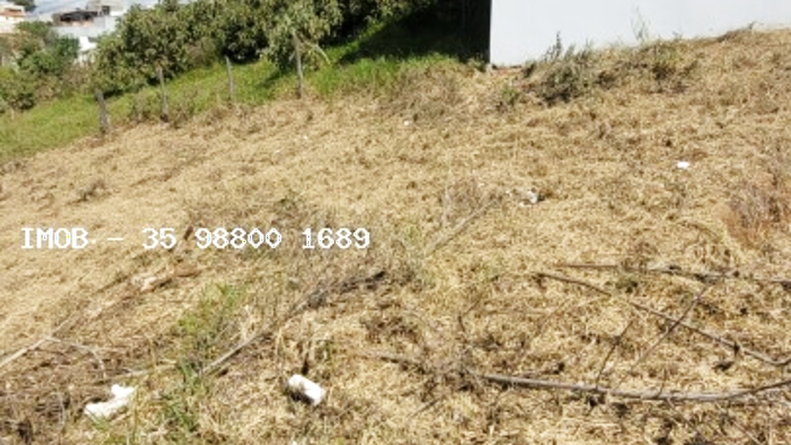 Lote de 360 m² na Colina Verde