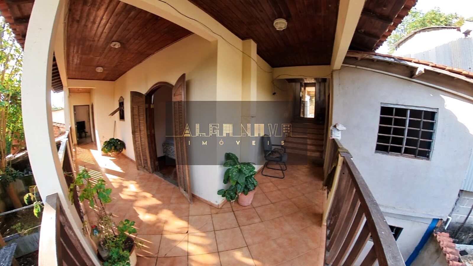 Casa de 3 quartos em terreno de 1.359 m² nas Figueiras