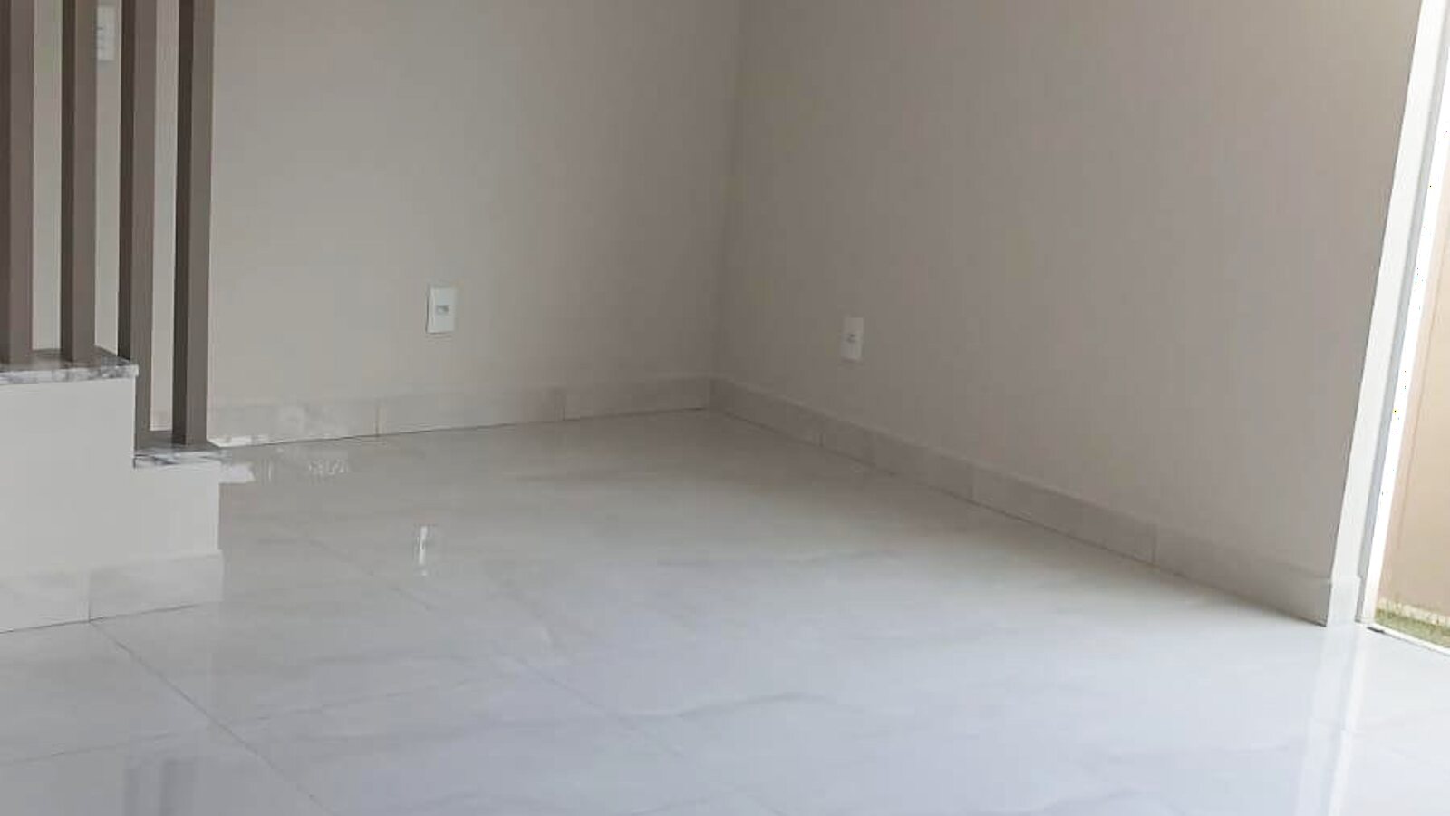 Casa de 2 quartos, uma suíte, no Açude