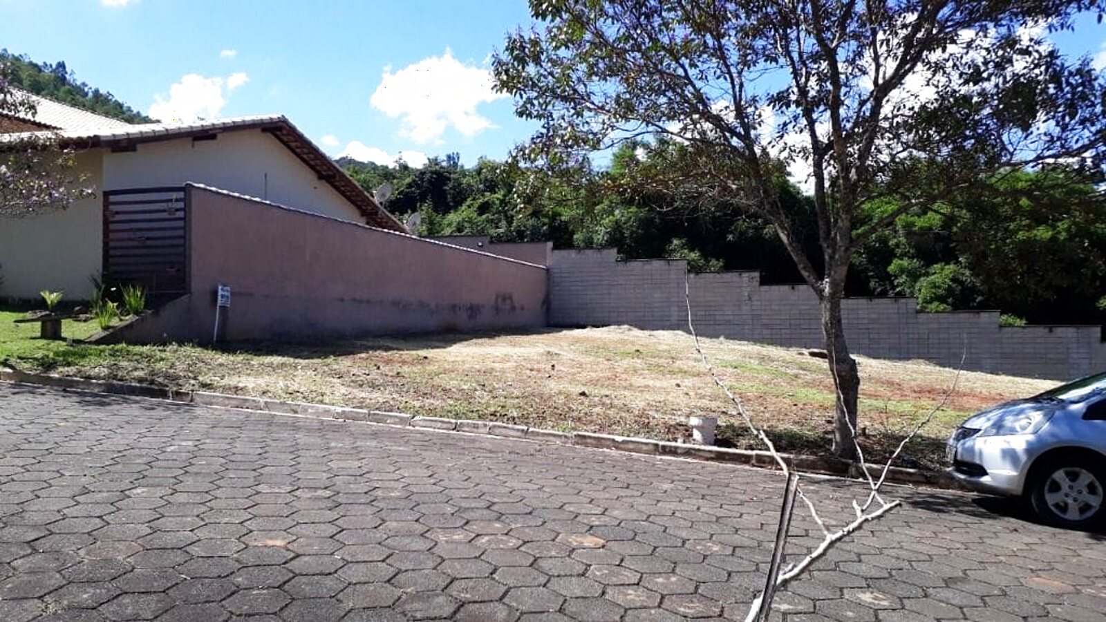 Terreno de 364,67 m² no Residencial Araucária