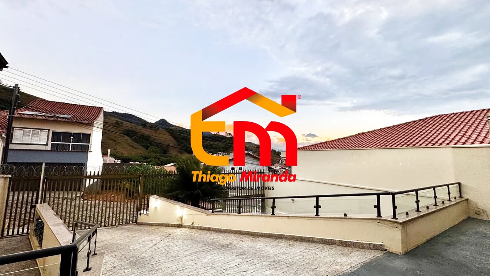 Apartamento de 3 quartos na Medicina, 90 m²